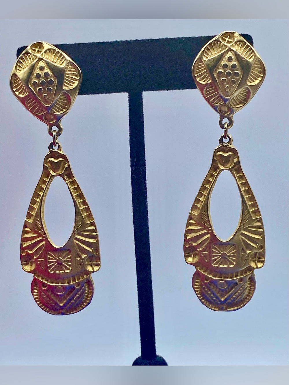Gold Tone Egyptian Style Pierced Earrings